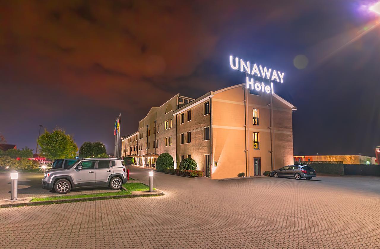 Una Hotels Occhiobello Exterior photo
